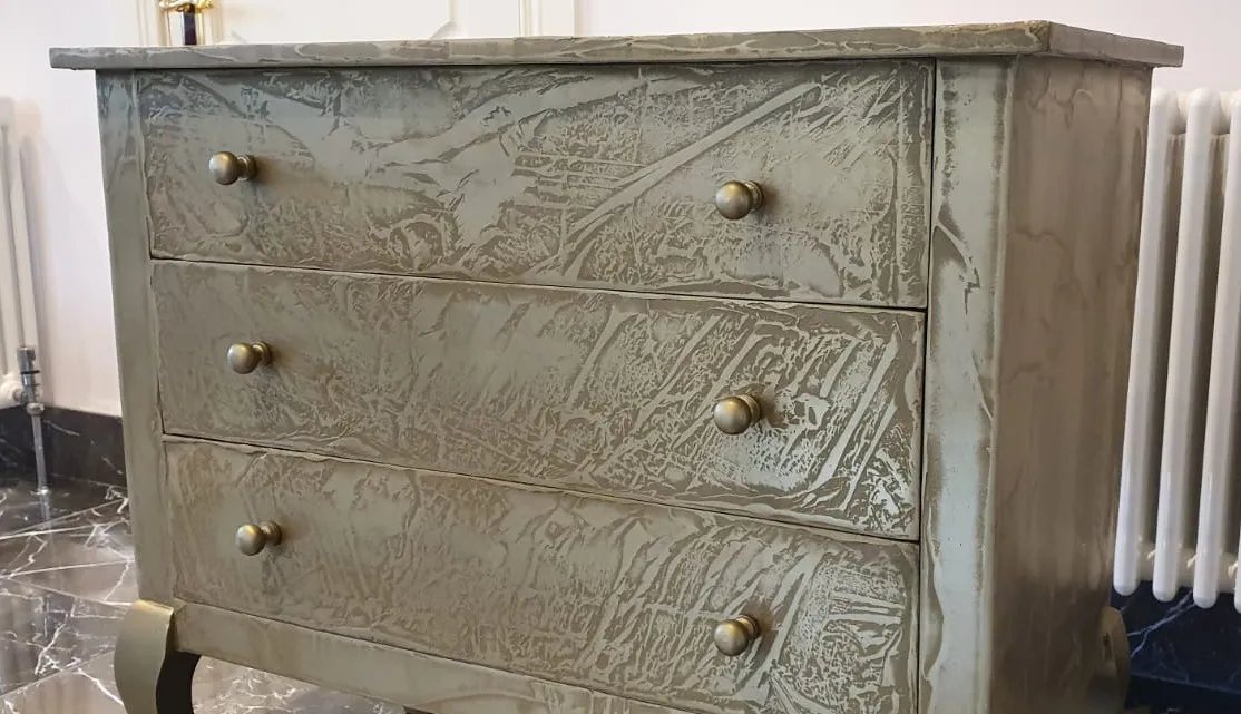 Zinc furniture finish